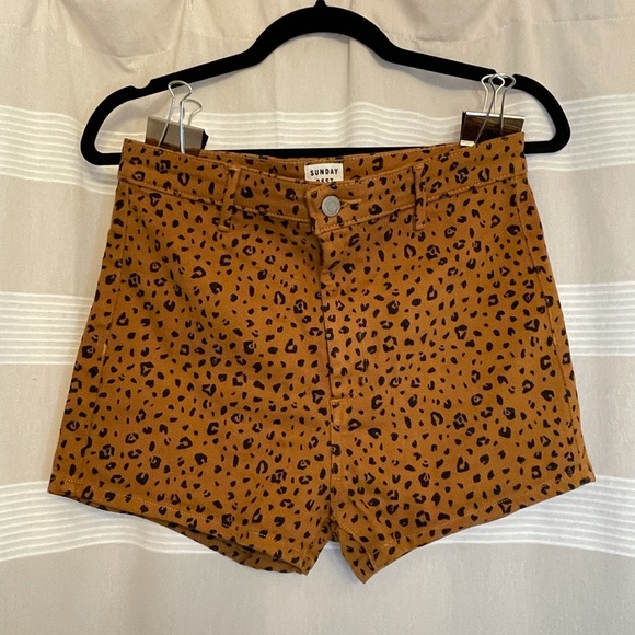Sunday Best - Molly Shorty Shorts - Picture 1 of 4
